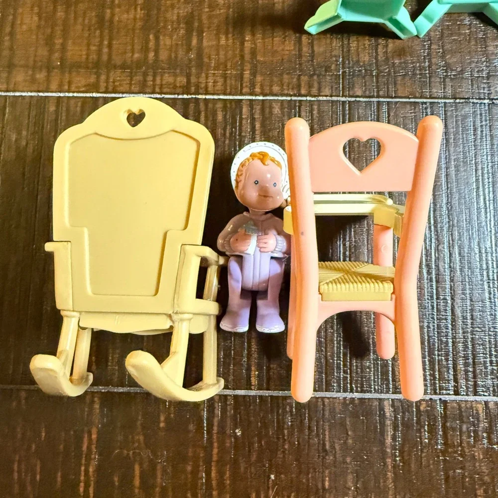 Fisher-Price Loving Family Baby Figure High Chair Pastel Vintage 1993 Toy Set